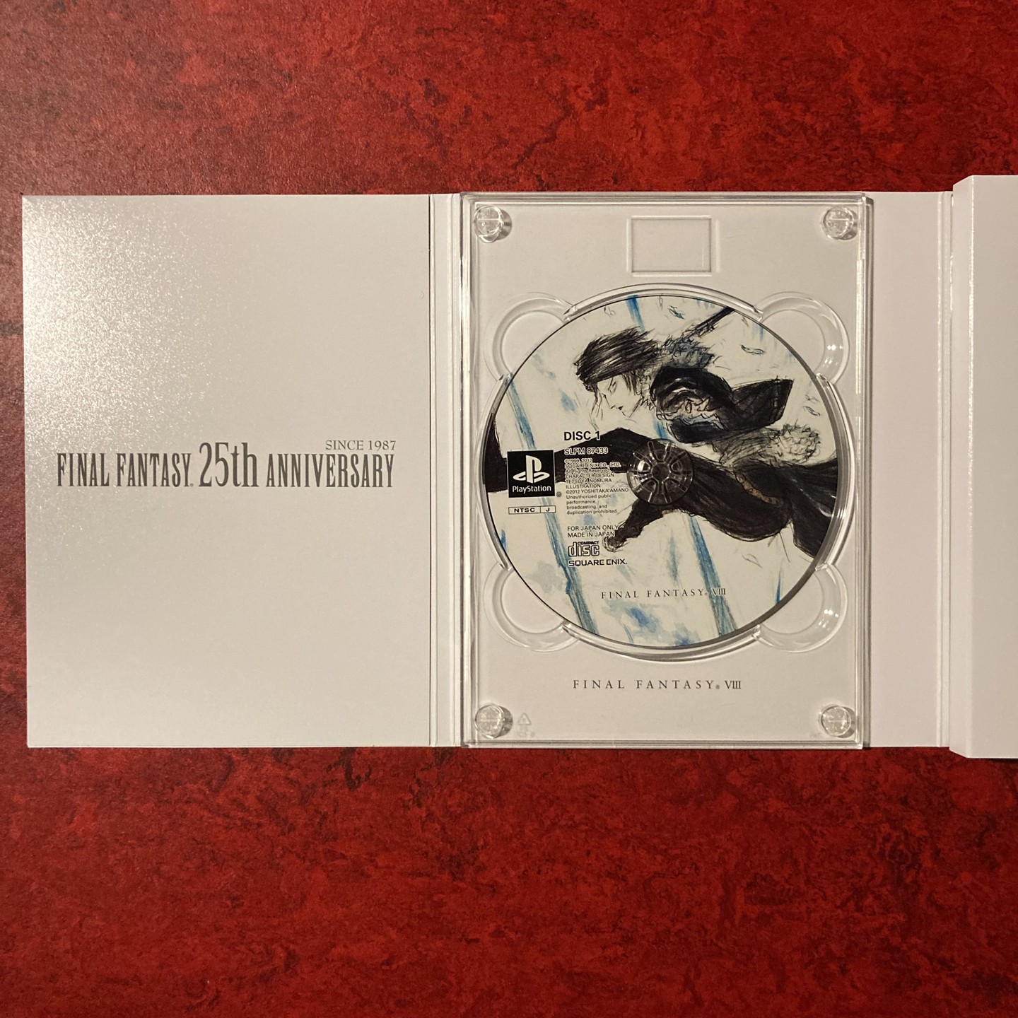 Final Fantasy VIII – Final Fantasy 25th Anniversary Ultimate Box (PlayStation)